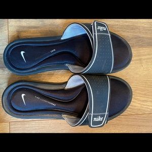 Black Nike Slides
